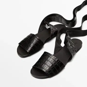 massimo dutti 크로커다일풍 블랙 샌들 39