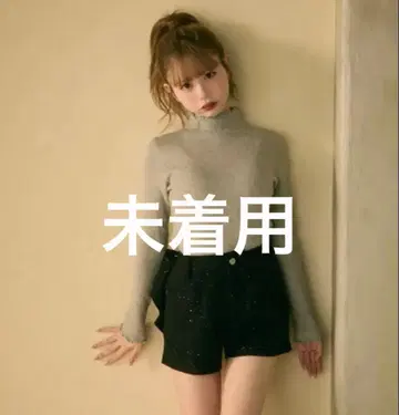 [ 정가 이하 / 새상품 ] TITTY&CO 백리본 라메 숏팬츠 블랙