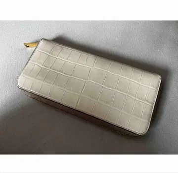 화이트 크로커다일 패턴 장지갑