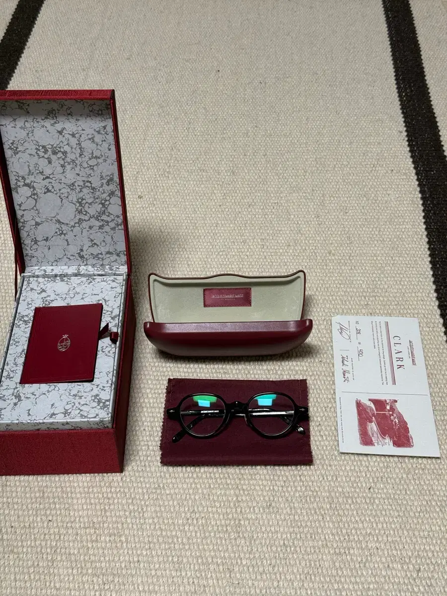 클라크 | 브랜드 중고거래 플랫폼, 번개장터