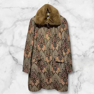 크리스티나 카비올리 코트 퍼 자카드 페이즐리 히요쿠