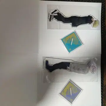 아크릴 스탠드 2체 세트