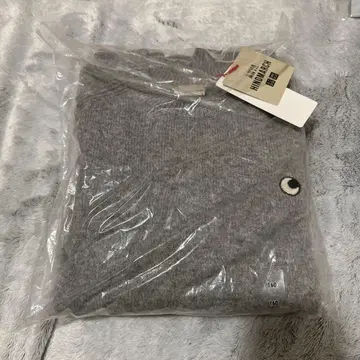 [ 미개봉품 ] UNIQLO 안야 힌드마치 니트