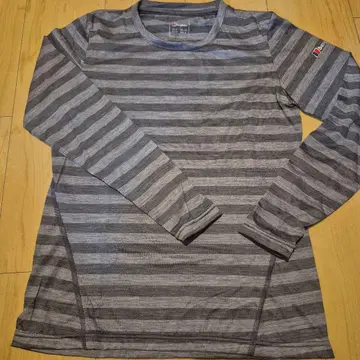 berghaus 스트라이프 긴팔 T셔츠