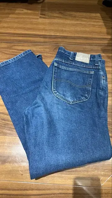 다크 블루 스트레이트 레그 데님 팬츠