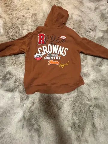 크로스컨트리 후드 부착 후드티 브라운
