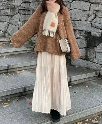 hinari 부클레 시스루 디자인 니트 브라운