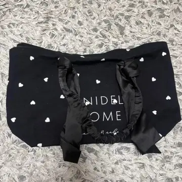 스나이델 홈 토트백 점포 한정 상품 하트 블랙