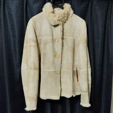 베이지 양가죽 테일러드 자켓