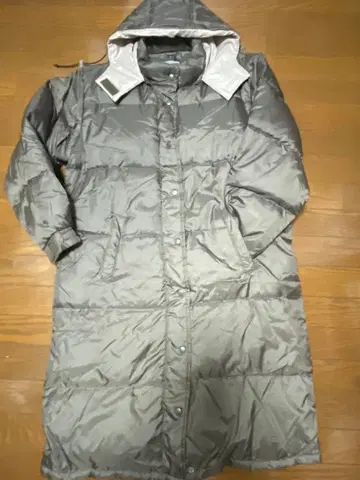 후드 부착 롱 다운 자켓 카키색