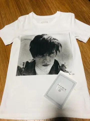 레어! 5번째 비틀즈 스튜어트 서트클리프 T셔츠 팩토텀