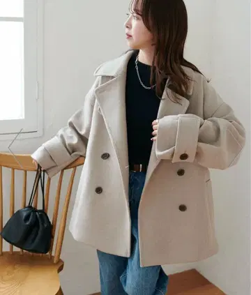 DISCOAT 중공사 스탠드 미들 코트 라이트 베이지