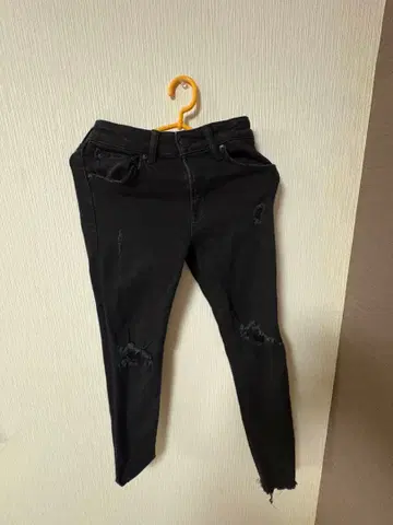 AZUL BY MOUSSY 블랙 스키니 데님 데미지 가공!!