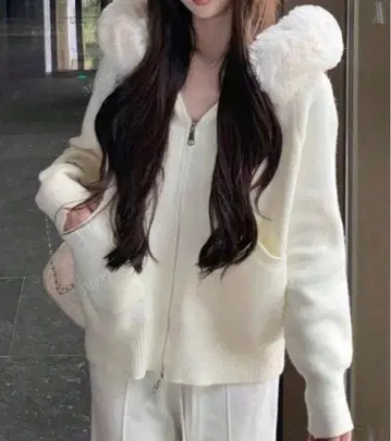 SHEIN 후드 부착 니트 스웨터 아이보리