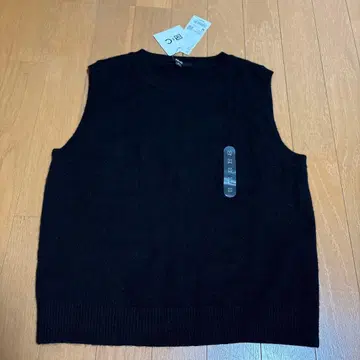 유니클로 캐시미어 크루넥 숏 스웨터