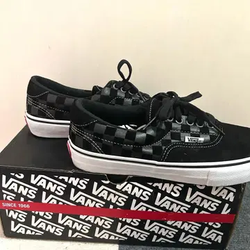[새상품급] VANS 반스 스웨이드 블랙 체크 스니커즈 26.0cm