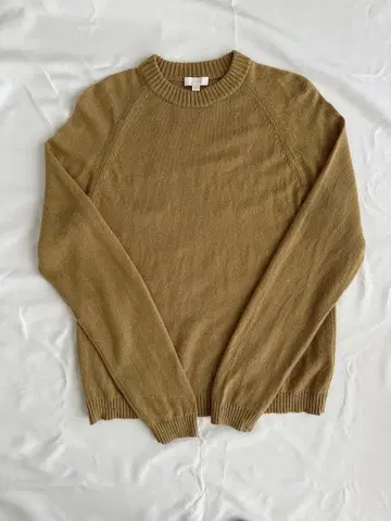 COS 코스 머스타드 래글런 니트 스웨터