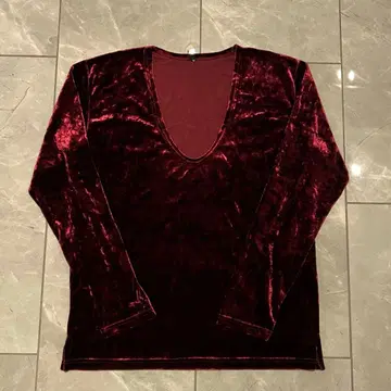 [격야바] U-Neck 벨루어 탑/그램락