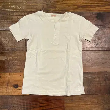 Butcher Products 헨리넥 반팔