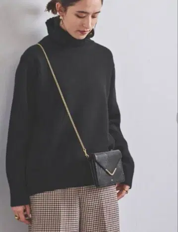 UNITED ARROWS UWSC 바이어스 터틀넥 니트