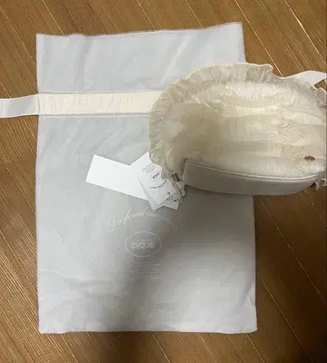 GELATO PIQUE 프릴 파우치 택 포함 랩핑 봉투 포함
