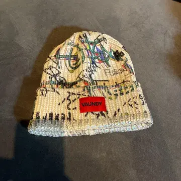 [ 새상품급 ] VAUNDDY 그래피티 니트 모자