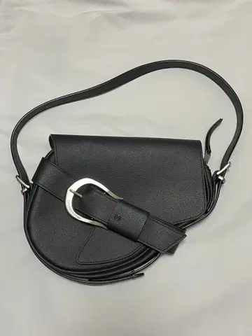 IUGAMAKARAS 블랙 가죽 숄더백