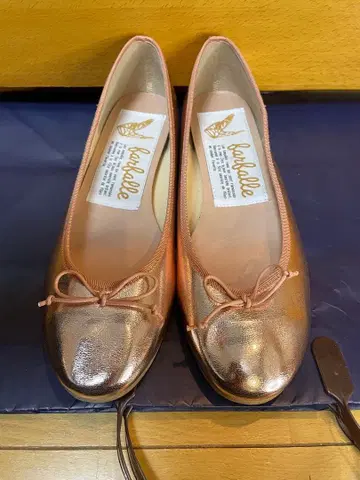 s 새상품급 파르팔레 발레 슈즈 메탈 컬러 플랫 힐 골드 25cm