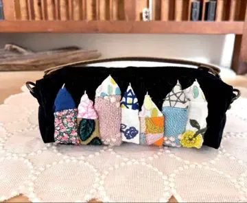 핸드메이드 패치워크 파우치 미나 페르호넨