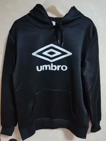UMBRO 후드티 새상품급!!