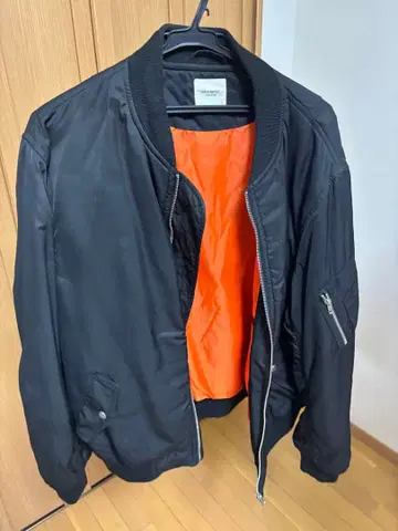 블랙 MA-1 플라이트 자켓