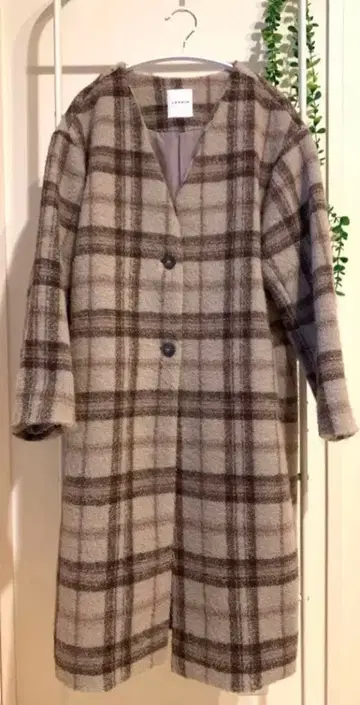 렙심 브라운 계열 체크 코트