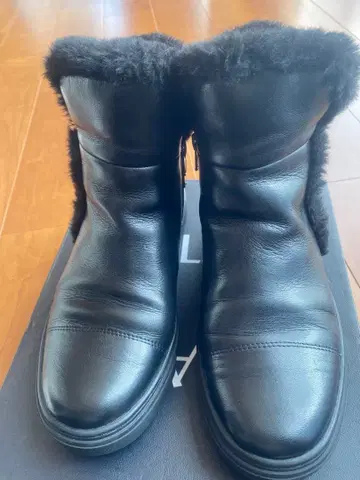 블랙 가죽 퍼 부츠