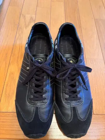 패트릭 블랙 스트라이프 디자인 스니커즈