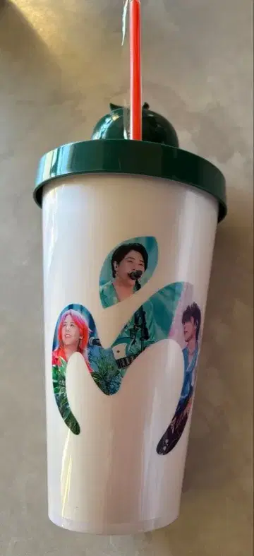 Mrs.GREEN APPLE 드링크 홀더