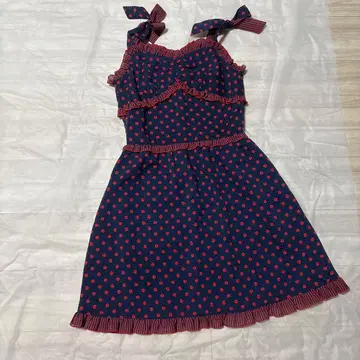 MILK 도트 무늬 슬리브리스 원피스