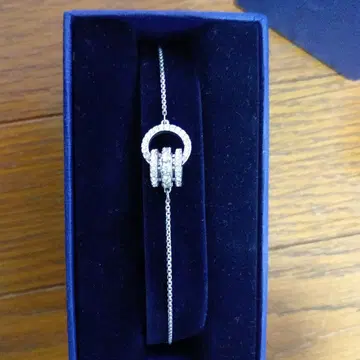 Swarovski 다이아몬드풍 팔찌