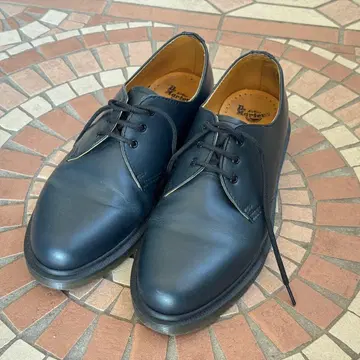 Dr. MARTENS AirWair AW006 GV11Q