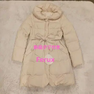 택 포함 새상품 미사용 Famous 페루 다운 코트 비쥬 M