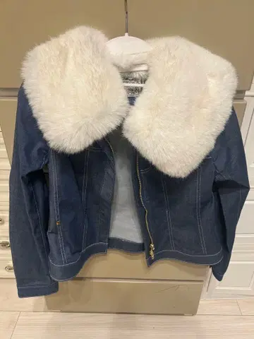 DOS DIOSAS 데님 자켓 퍼 카라 부착