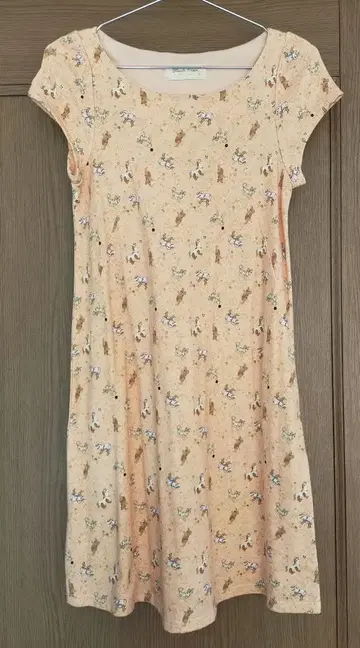 프랑슈리페 원피스 M 사이즈 코랄 핑크 계열 동물 패턴