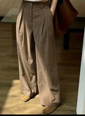 브라운 와이드 팬츠 코듀로이풍