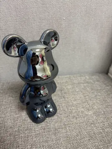 광택 블랙 베어브릭 피규어