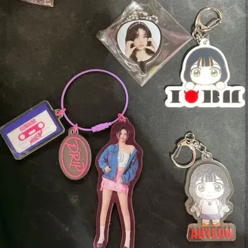 BABYMONSTER AH YEON 아크릴 키링 세트