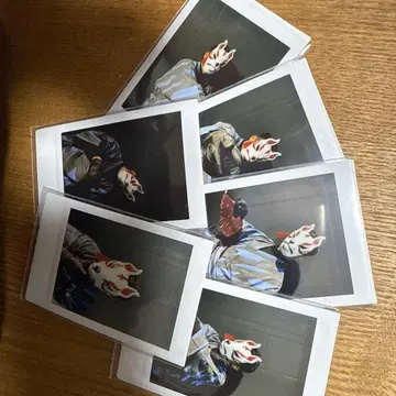 O-MENZ 여우의 폴라로이드