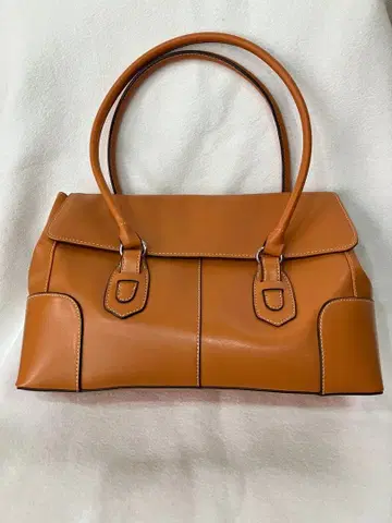 카멜색 플랩 핸드백