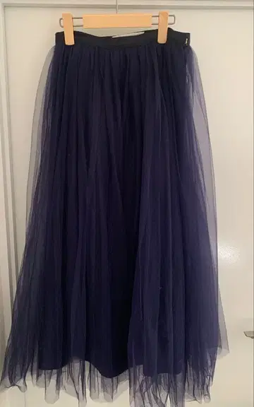 MYLAN 네이비 튤 롱 스커트