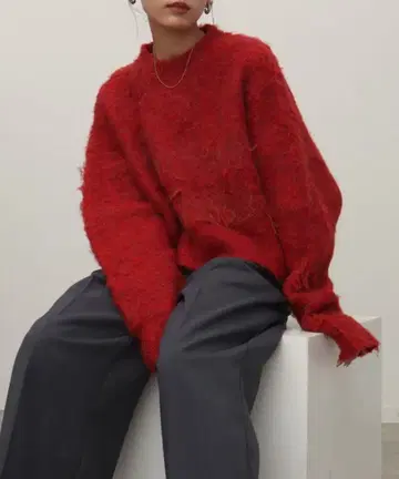 NOGLE MIX 샤기 볼륨 숏 니트