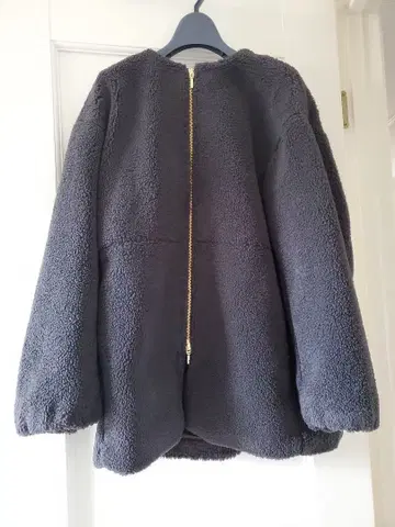 그레이 보아 자켓 지퍼 포함