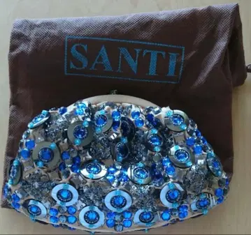 SANTI 비쥬 장식 클러치백